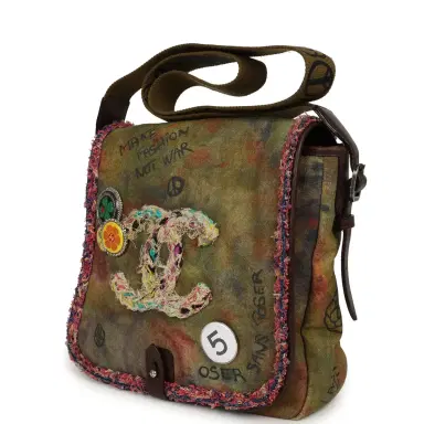 Chanel Pre-owned Chanel Small "On The Pavements" Messenger Bag Dark Khaki, Multicolor Graffiti Canvas Antique Silver Hardware | Thumbnail 6 Chanel Pre-owned Chanel Small "On The Pavements" Messenger Bag Dark Khaki, Multicolor Graffiti Canvas Antique Silver Hardware | Thumbnail 6