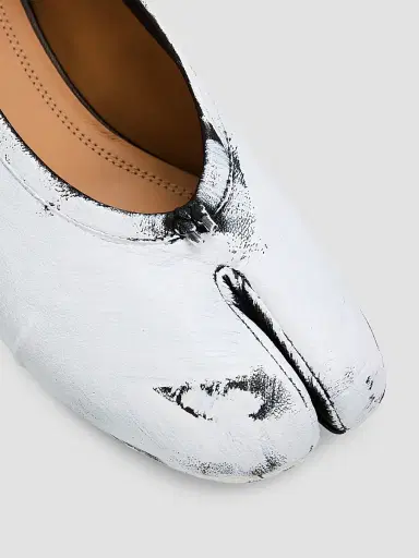 Maison Margiela Women's Tabi 35MM Painted Print Leather Pumps | Thumbnail 3 Maison Margiela Women's Tabi 35MM Painted Print Leather Pumps | Thumbnail 3