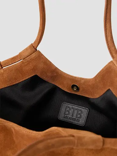 BTB Los Angeles Women's Wren Fringe Suede Tote | Thumbnail 2 BTB Los Angeles Women's Wren Fringe Suede Tote | Thumbnail 2