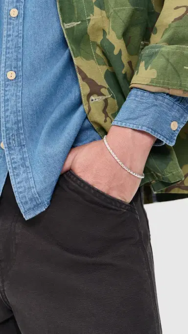 Shinola Sterling Silver Box Chain Bracelet 4mm | Thumbnail 3 Shinola Sterling Silver Box Chain Bracelet 4mm | Thumbnail 3