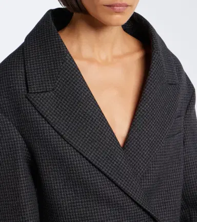 Balenciaga Houndstooth double-breasted wool jacket | Thumbnail 3 Balenciaga Houndstooth double-breasted wool jacket | Thumbnail 3