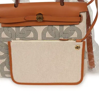 HERMÈS Hermes Herbag Zip PM 31 "Circuit 24" Naturel, Ecru-Gris Meyer Toile H Plume Canvas, Naturel Hunter Gold Hardware | Thumbnail 9 HERMÈS Hermes Herbag Zip PM 31 "Circuit 24" Naturel, Ecru-Gris Meyer Toile H Plume Canvas, Naturel Hunter Gold Hardware | Thumbnail 9
