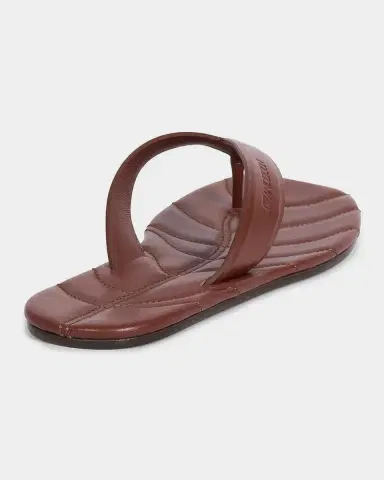 JW Anderson Leaf Leather Flat Thong Sandals | Thumbnail 2 JW Anderson Leaf Leather Flat Thong Sandals | Thumbnail 2