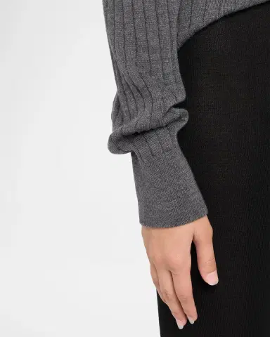 Bottega Veneta Wool Ribbed Low-Waist Pants | Thumbnail 5 Bottega Veneta Wool Ribbed Low-Waist Pants | Thumbnail 5