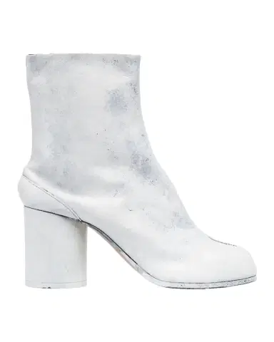 Maison Margiela Tabi Ankle Leather Boots | Thumbnail 2 Maison Margiela Tabi Ankle Leather Boots | Thumbnail 2
