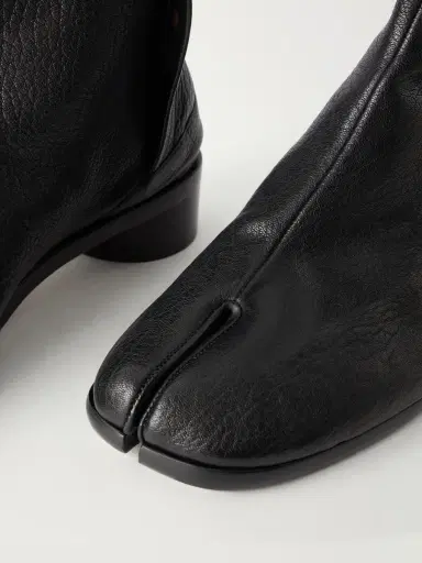 Maison Margiela Tabi Split-Toe Full-Grain Leather Boots - Men | Thumbnail 5 Maison Margiela Tabi Split-Toe Full-Grain Leather Boots - Men | Thumbnail 5