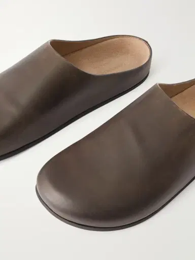 Common Projects Leather Clogs - Men | Thumbnail 4 Common Projects Leather Clogs - Men | Thumbnail 4