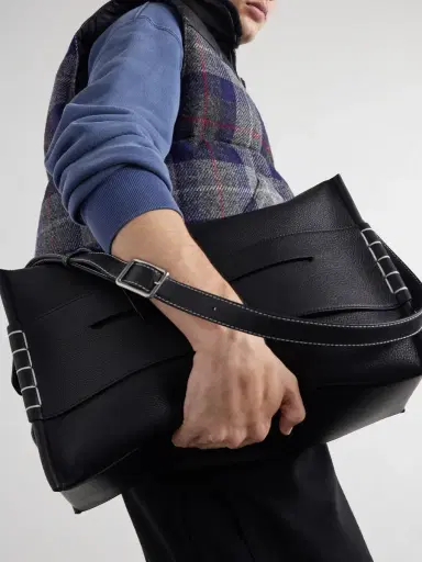JW Anderson Leather Messenger Bag - Men | Thumbnail 2 JW Anderson Leather Messenger Bag - Men | Thumbnail 2