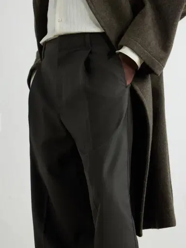 Lemaire Straight-Leg Pleated Woven Trousers - Men | Thumbnail 6 Lemaire Straight-Leg Pleated Woven Trousers - Men | Thumbnail 6
