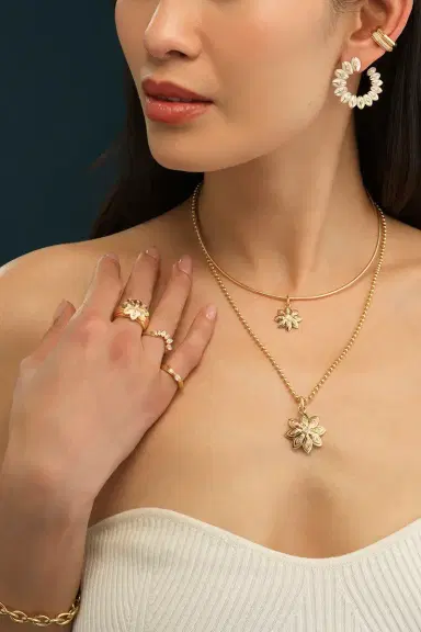 Sorellina Diamond Flower Bloom Ring | Thumbnail 3 Sorellina Diamond Flower Bloom Ring | Thumbnail 3
