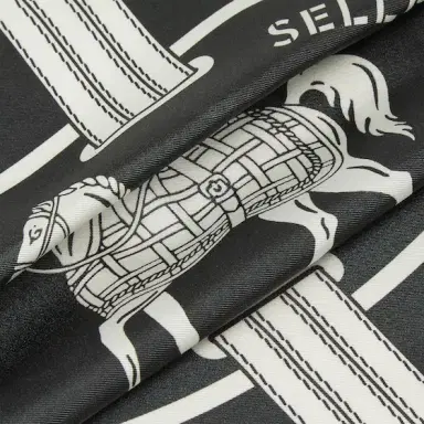 Fendi Diamond-shaped foulard with the Selleria motif, a graphic | Thumbnail 2 Fendi Diamond-shaped foulard with the Selleria motif, a graphic | Thumbnail 2