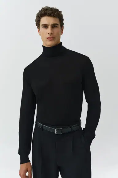 Simkhai Yishai Turtleneck | Thumbnail 3 Simkhai Yishai Turtleneck | Thumbnail 3