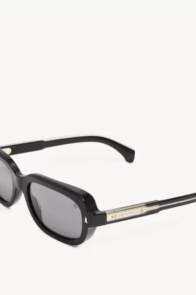 Moncler Lunettes Suntrap Rectangular Sunglasses | Thumbnail 5 Moncler Lunettes Suntrap Rectangular Sunglasses | Thumbnail 5