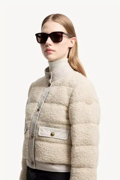 Moncler Lunettes Valaire Rectangular Sunglasses | Thumbnail 3 Moncler Lunettes Valaire Rectangular Sunglasses | Thumbnail 3