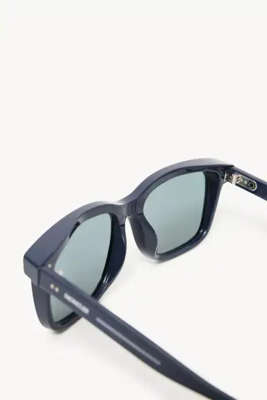 Moncler Lunettes Valaire Rectangular Sunglasses | Thumbnail 7 Moncler Lunettes Valaire Rectangular Sunglasses | Thumbnail 7