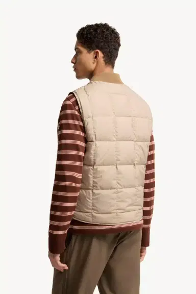 Moncler Elberton Square-quilted Down Vest | Thumbnail 6 Moncler Elberton Square-quilted Down Vest | Thumbnail 6