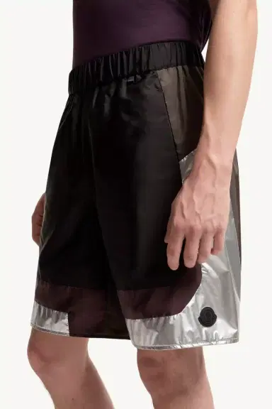 Moncler Geometric Pattern Shorts | Thumbnail 4 Moncler Geometric Pattern Shorts | Thumbnail 4
