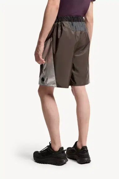 Moncler Geometric Pattern Shorts | Thumbnail 6 Moncler Geometric Pattern Shorts | Thumbnail 6