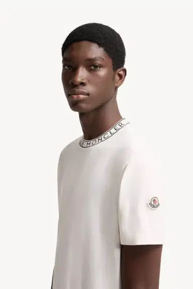Moncler Logo-trimmed Cotton T-shirt | Thumbnail 4 Moncler Logo-trimmed Cotton T-shirt | Thumbnail 4