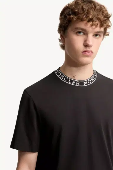Moncler Logo-trimmed Cotton T-shirt | Thumbnail 7 Moncler Logo-trimmed Cotton T-shirt | Thumbnail 7
