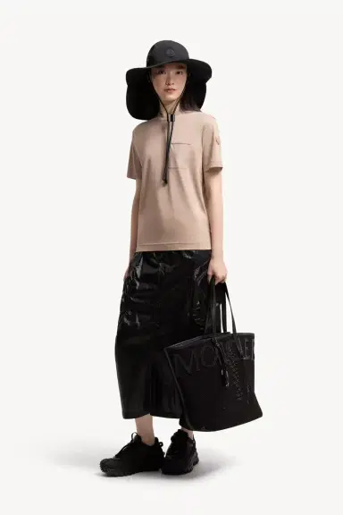 Moncler Cotton Jersey T-shirt With Pleated Pocket | Thumbnail 3 Moncler Cotton Jersey T-shirt With Pleated Pocket | Thumbnail 3