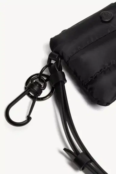 Moncler Caradoc Card Metal Logo Holder | Thumbnail 3 Moncler Caradoc Card Metal Logo Holder | Thumbnail 3