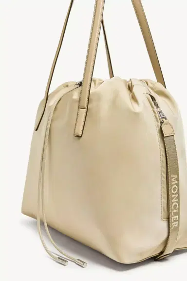 Moncler New Trick Tote Bag | Thumbnail 7 Moncler New Trick Tote Bag | Thumbnail 7