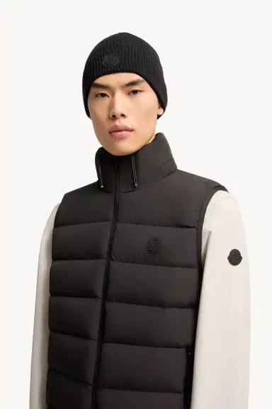 Moncler Arinella Hooded Down Vest | Thumbnail 4 Moncler Arinella Hooded Down Vest | Thumbnail 4