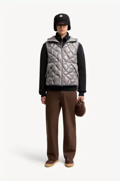 Moncler Canvas Cargo Pants | Thumbnail 3 Moncler Canvas Cargo Pants | Thumbnail 3