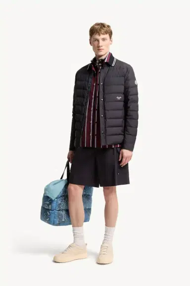 Moncler Gabardine Cargo Shorts | Thumbnail 3 Moncler Gabardine Cargo Shorts | Thumbnail 3