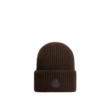 Moncler Leather Logo Cashmere Beanie | Thumbnail 1 Moncler Leather Logo Cashmere Beanie | Thumbnail 1