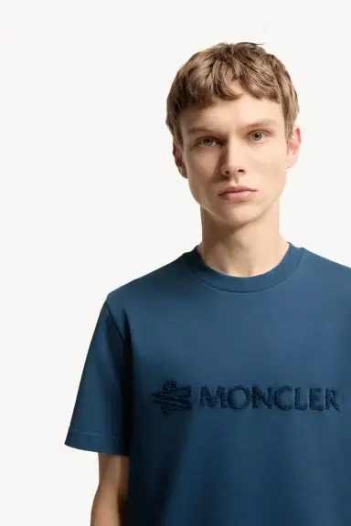Moncler Logo Cotton T-shirt | Thumbnail 7 Moncler Logo Cotton T-shirt | Thumbnail 7