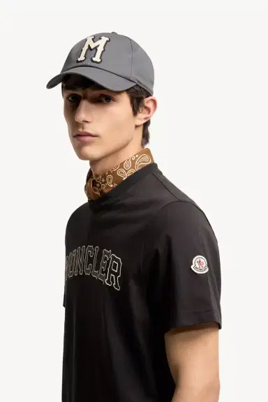 Moncler Logo Cotton T-shirt | Thumbnail 4 Moncler Logo Cotton T-shirt | Thumbnail 4