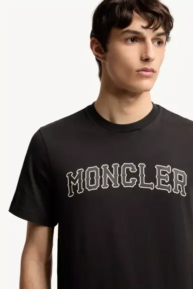 Moncler Logo Cotton T-shirt | Thumbnail 7 Moncler Logo Cotton T-shirt | Thumbnail 7