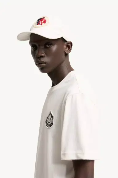 Moncler Logo Cotton T-shirt | Thumbnail 3 Moncler Logo Cotton T-shirt | Thumbnail 3