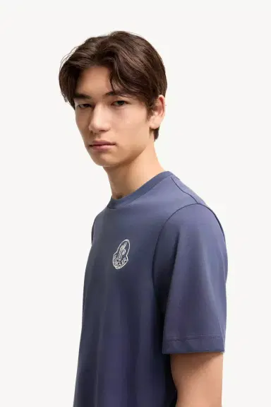 Moncler Cotton Jersey Logo Patch T-shirt | Thumbnail 4 Moncler Cotton Jersey Logo Patch T-shirt | Thumbnail 4