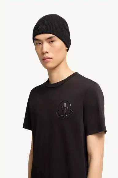 Moncler Three-dimensional Logo Cotton T-shirt | Thumbnail 4 Moncler Three-dimensional Logo Cotton T-shirt | Thumbnail 4