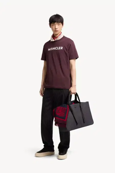 Moncler Logo Cotton T-shirt | Thumbnail 3 Moncler Logo Cotton T-shirt | Thumbnail 3