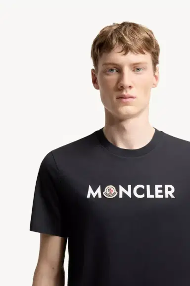Moncler Logo Cotton T-shirt | Thumbnail 7 Moncler Logo Cotton T-shirt | Thumbnail 7