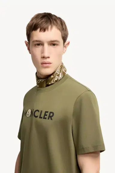 Moncler Logo Cotton T-shirt | Thumbnail 4 Moncler Logo Cotton T-shirt | Thumbnail 4
