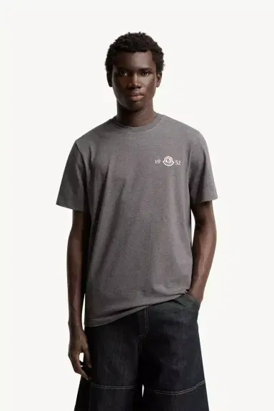 Moncler Logo Cotton T-shirt | Thumbnail 5 Moncler Logo Cotton T-shirt | Thumbnail 5