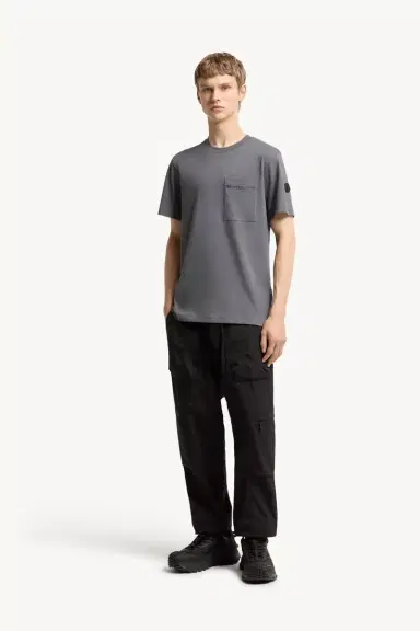 Moncler Logo Cotton Jersey T-shirt | Thumbnail 3 Moncler Logo Cotton Jersey T-shirt | Thumbnail 3