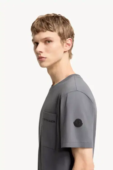 Moncler Logo Cotton Jersey T-shirt | Thumbnail 4 Moncler Logo Cotton Jersey T-shirt | Thumbnail 4