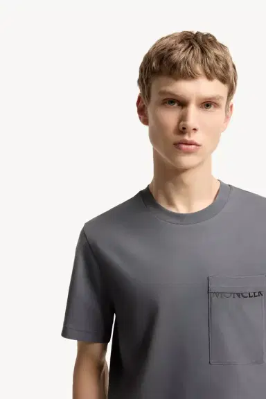 Moncler Logo Cotton Jersey T-shirt | Thumbnail 7 Moncler Logo Cotton Jersey T-shirt | Thumbnail 7