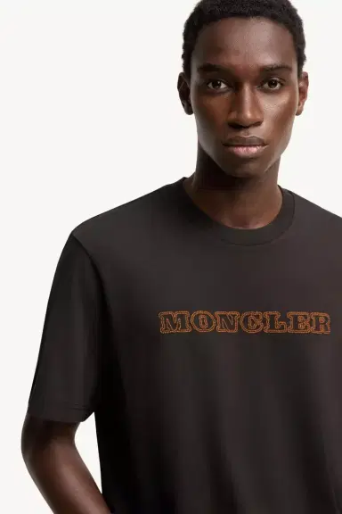 Moncler Logo Cotton Jersey T-shirt | Thumbnail 7 Moncler Logo Cotton Jersey T-shirt | Thumbnail 7