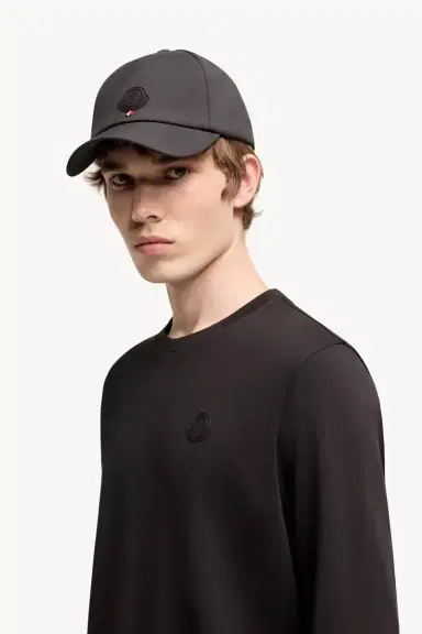 Moncler Cotton Jersey Long Sleeve T-shirt | Thumbnail 4 Moncler Cotton Jersey Long Sleeve T-shirt | Thumbnail 4