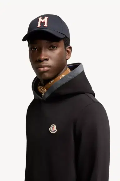 Moncler Brushed Cotton Logo Hoodie | Thumbnail 4 Moncler Brushed Cotton Logo Hoodie | Thumbnail 4