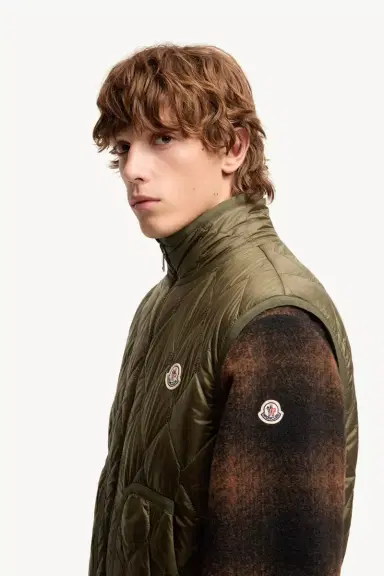Moncler Reversible Paisley Print Padded Teddy Vest | Thumbnail 4 Moncler Reversible Paisley Print Padded Teddy Vest | Thumbnail 4