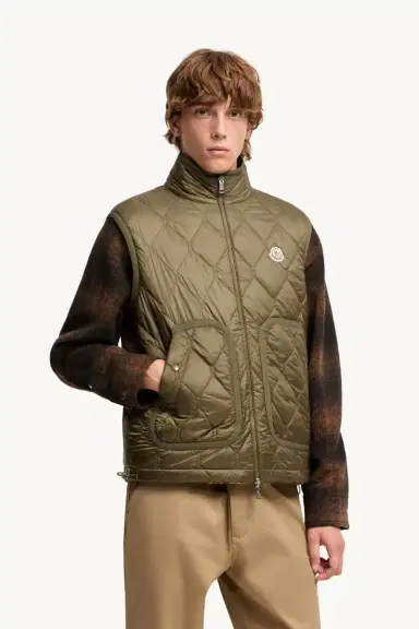 Moncler Reversible Paisley Print Padded Teddy Vest | Thumbnail 7 Moncler Reversible Paisley Print Padded Teddy Vest | Thumbnail 7