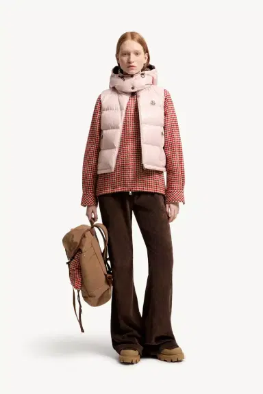 Moncler Niverolle Short Down Vest | Thumbnail 3 Moncler Niverolle Short Down Vest | Thumbnail 3